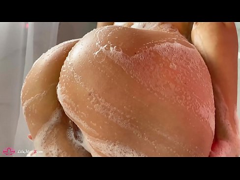 ❤️ Brunette masturbearet poesje mei Vibrator nei intens orgasme yn dûs ❤️❌ Anale porno by wy ❌️